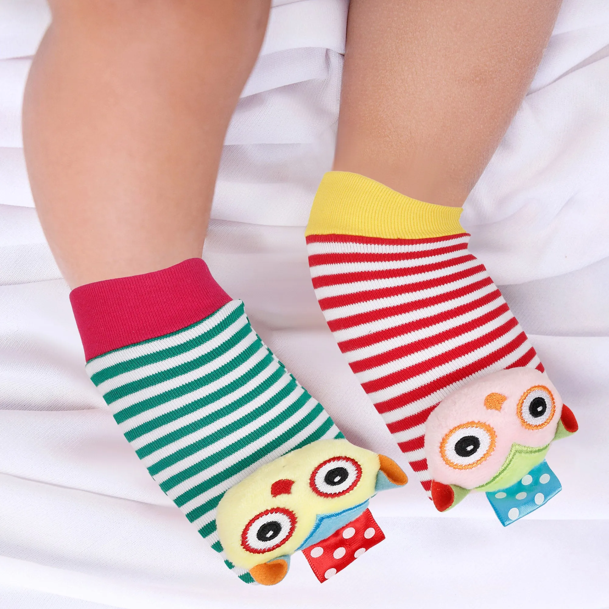 Baby Moo Owls In Love Multicolour Set of 4 Socks And Wrist Rattle